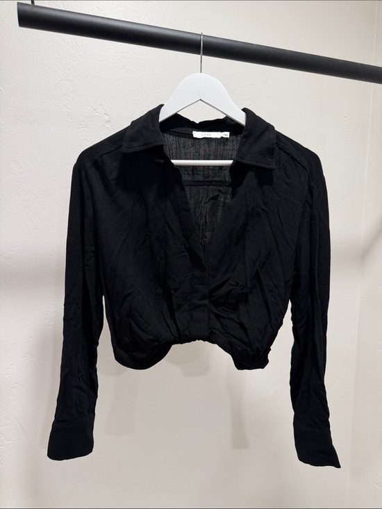 Lush Tops - Lush Black Cropped Button-Down Shirt